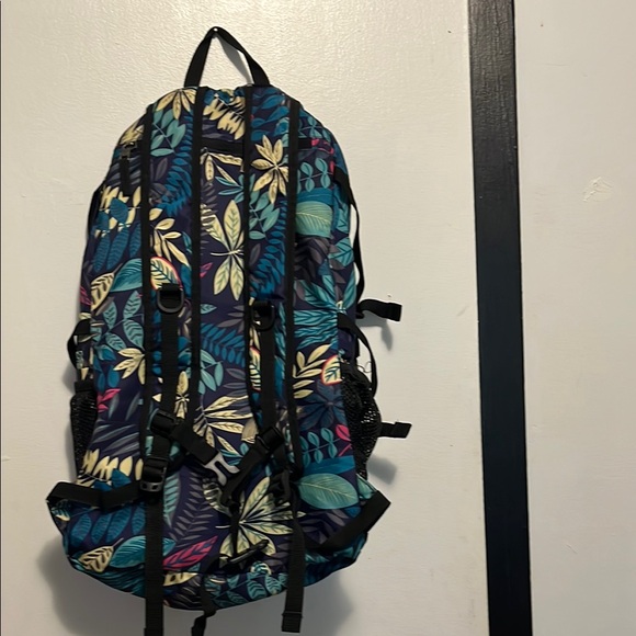 Colorful Leaf Pattern Backpack - Picture 2 of 5